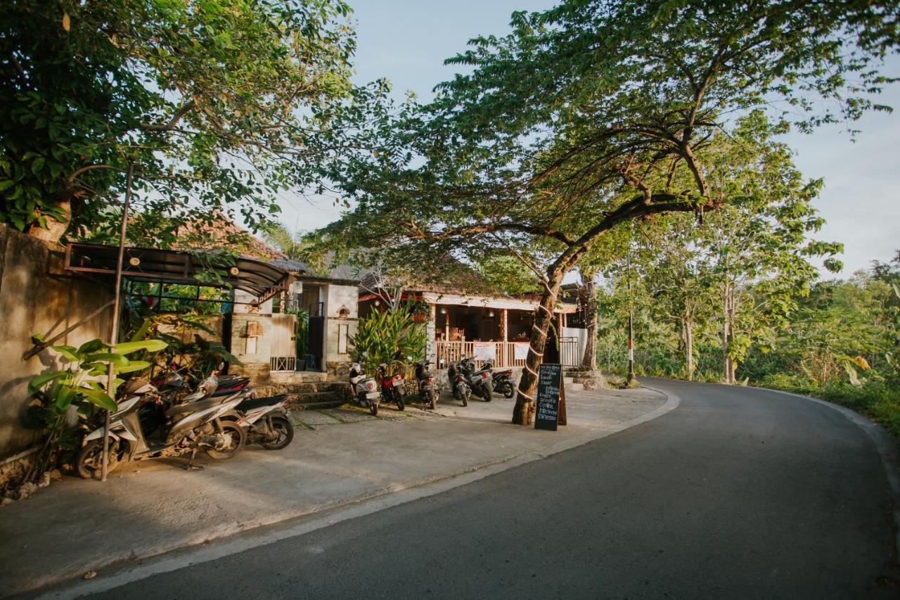 Jona Bungalow Toyapakeh Экстерьер фото